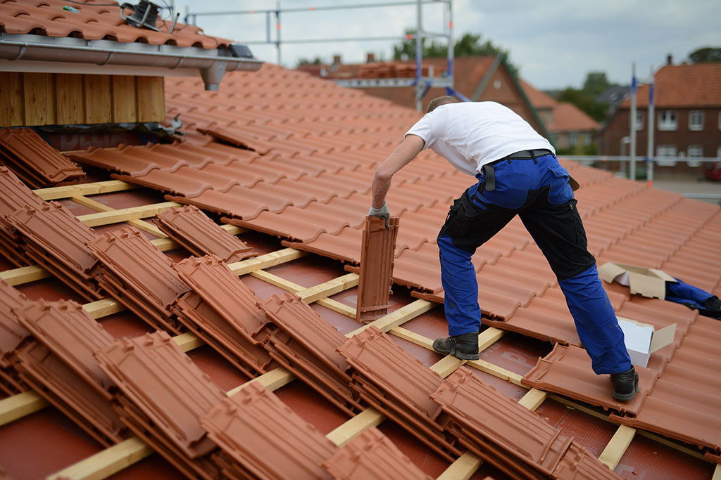 How to Choose a Roofing Company - P.A. Wilkes Roofing Ltd